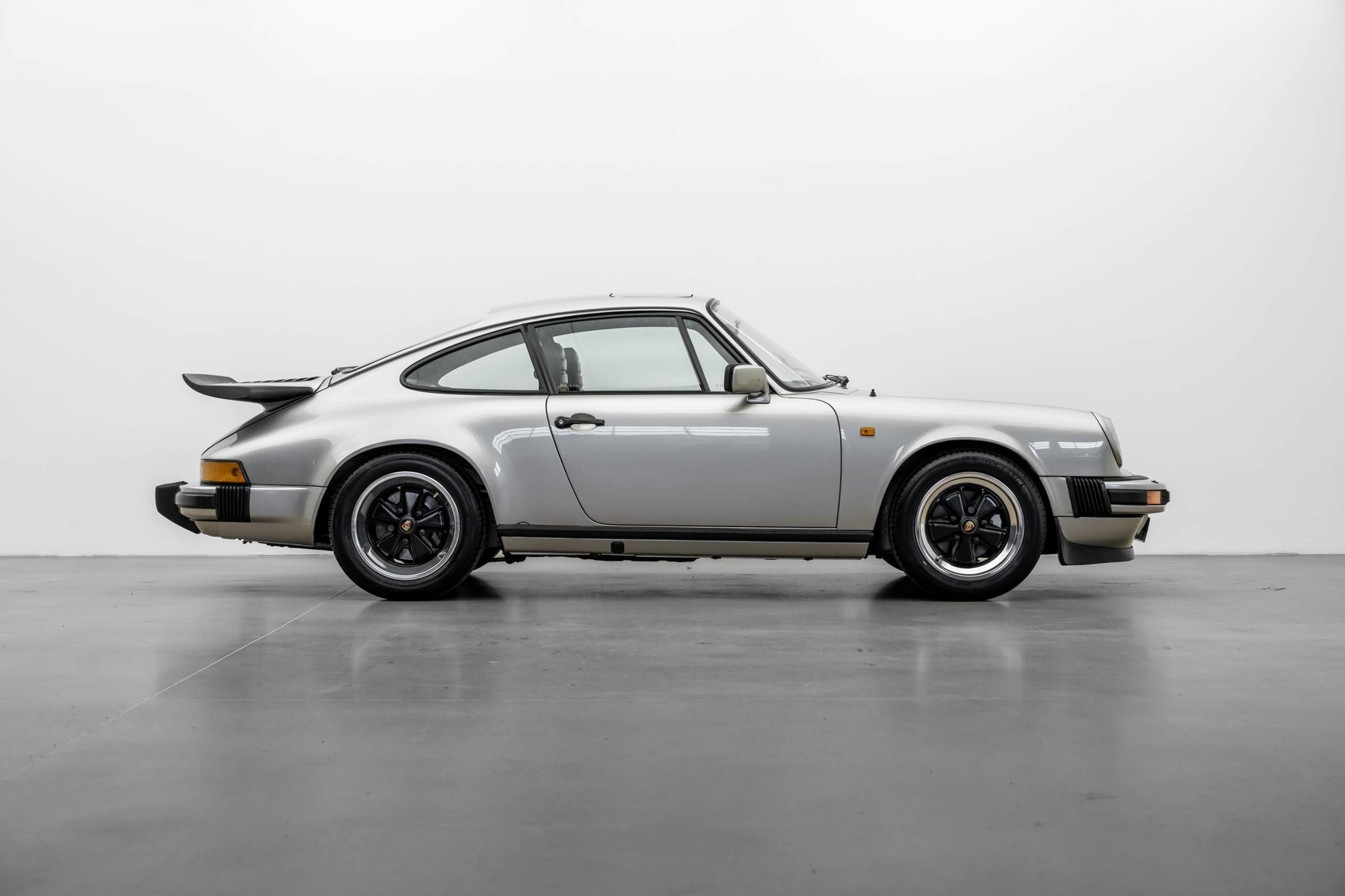porsche-911-sc-4.jpg?class=l