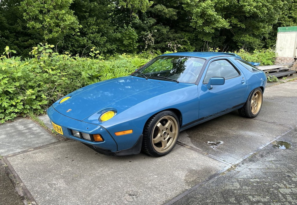 porsche-928-s-3.jpeg?class=l